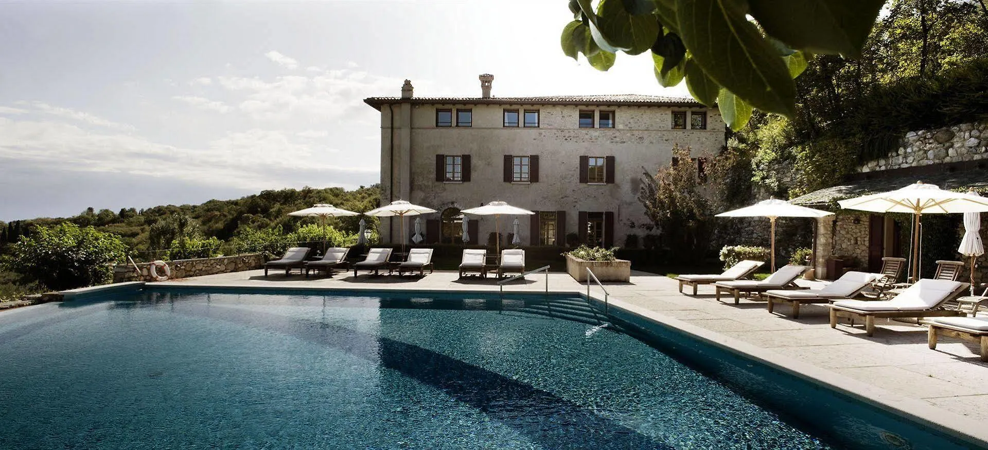 Villa Arcadio سالو