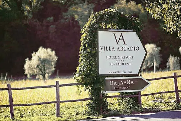 Villa Arcadio سالو