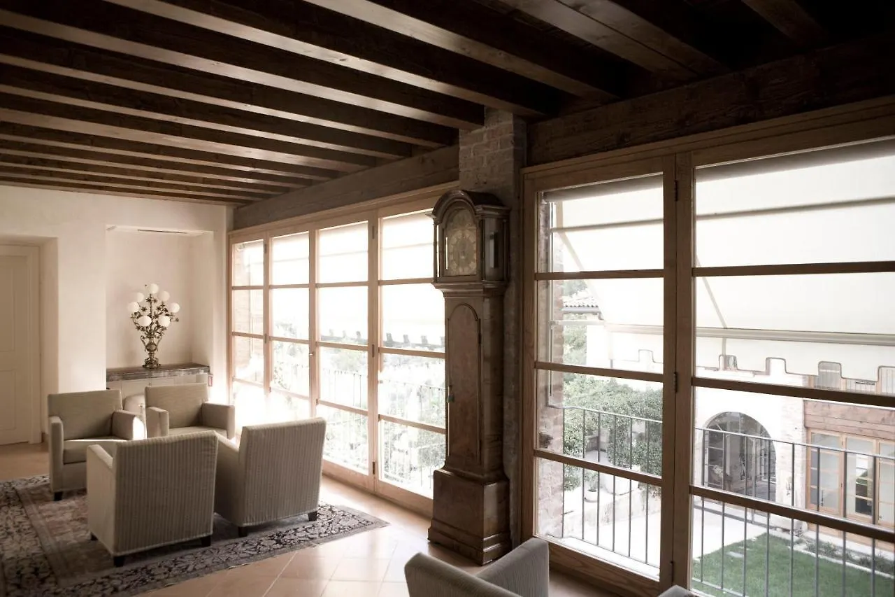 فندق Villa Arcadio سالو