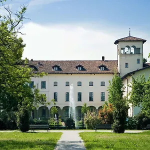 4* Hotel Grand Torretta, Curio Collection By Hilton
