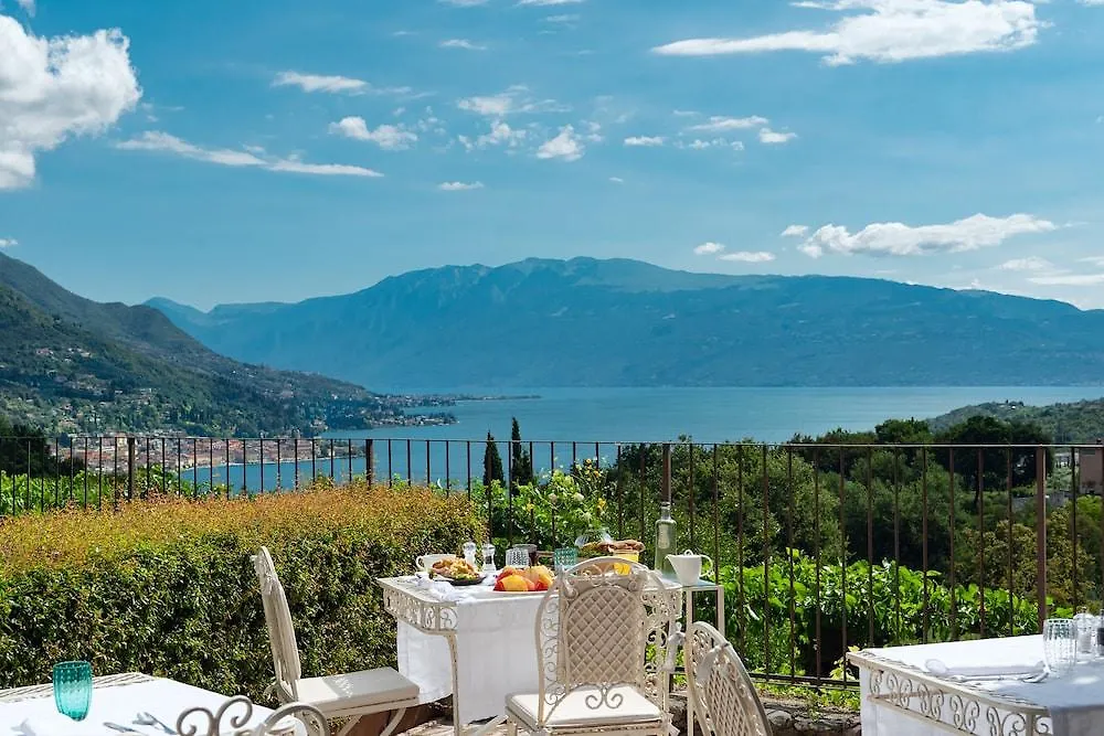 Villa Arcadio Salo 4*,  Italy